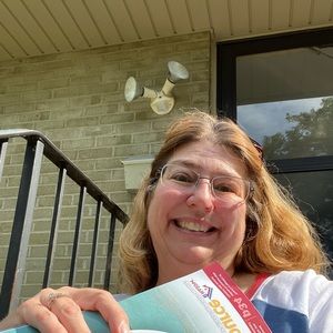 Meet your Posher, Dana